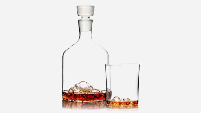 Huckberry Whiskey Peaks Decanter and Glass Set